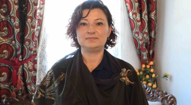 Kütahya’nın asırlık tel kırma sanatı modern tasarımlarla yaşatılıyor