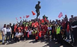 Motosiklet tutkunları Afyonkarahisar’da “Zafer Sürüşü” düzenledi
