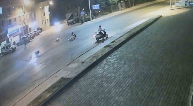 Motosikletin çarptığı 16 yaşındaki kız yoğun bakımda, acılı baba yola çözüm bekliyor