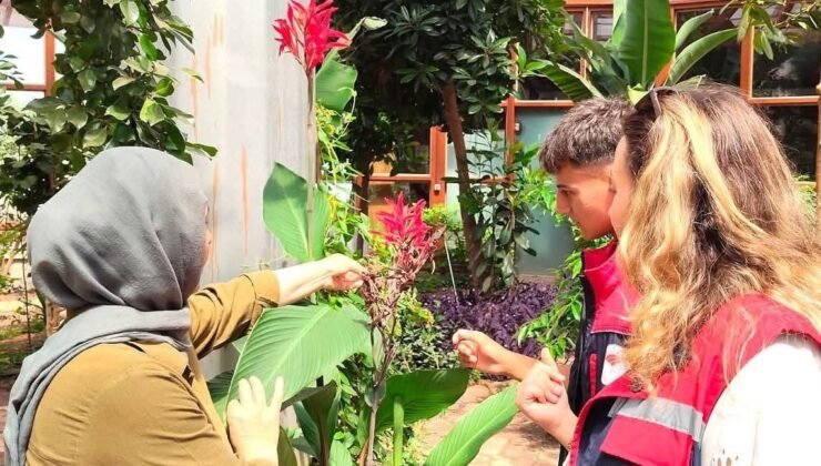 Öğrencilerden Tıbbi ve Aromatik Bitkiler Merkez Müdürlüğünü teknik gezi