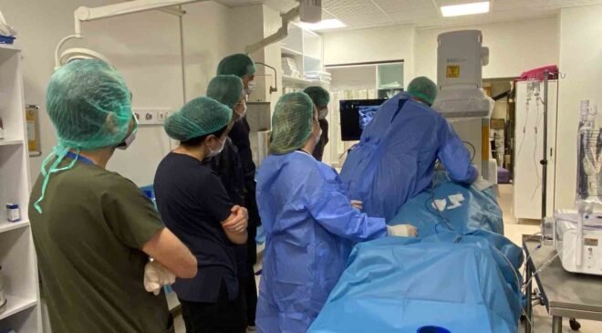 Romanyalı hekimler ablasyon yöntemini öğrenmek için Eskişehir’e geldiler