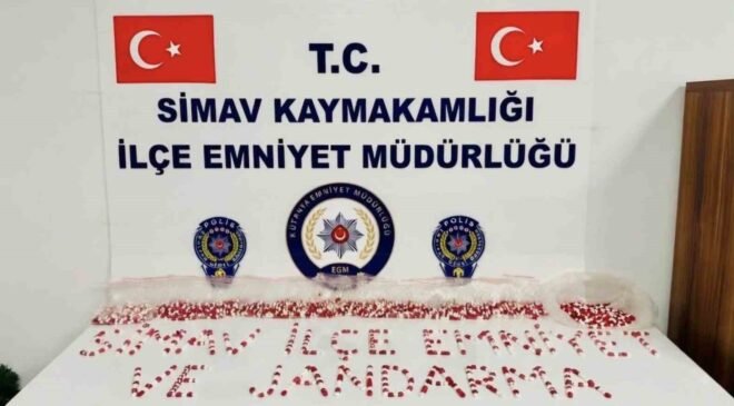 Simav’da 3 bin 716 adet sentetik hap ele geçirildi