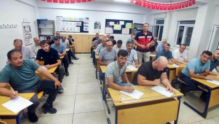 Simav’da tohum hazırlama makineleri kursu tamamlandı
