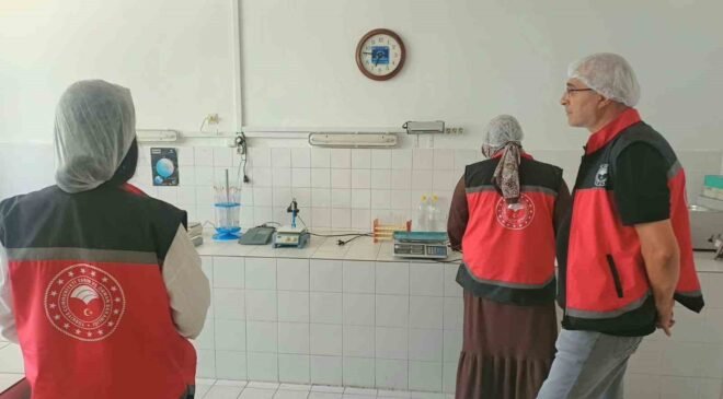 Stajyer öğrencilerle gıda işletmelerine teknik gezi