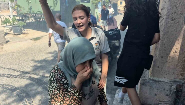 Tarihi bölgede çıkan yangının dumanı sebebiyle vatandaşlar zor anlar yaşadı