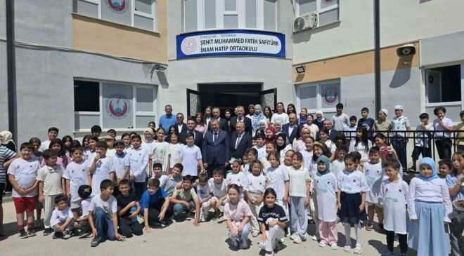 TÜGVA Eskişehir Yaz Okulu’na Vali Yılmaz’dan anlamlı ziyaret