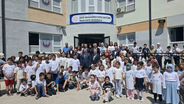 TÜGVA Eskişehir Yaz Okulu’na Vali Yılmaz’dan anlamlı ziyaret