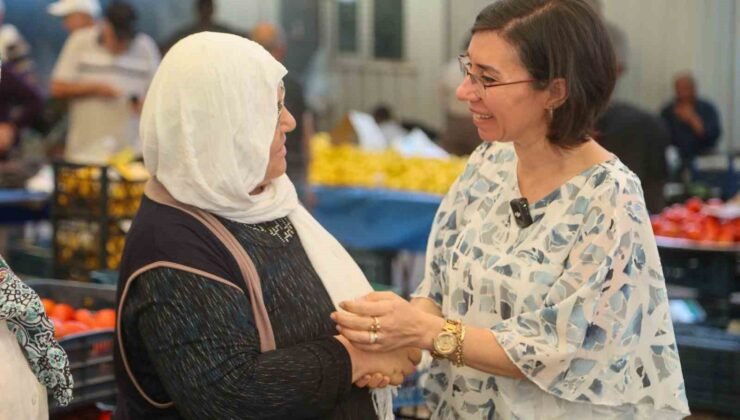 Uşak Belediye Başkan Vekili Terekeci Özkan, Şekerevleri Pazarı’nda esnaf ve vatandaşlarla buluştu