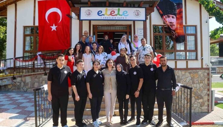 Uşak Belediyesi özel bireyleri iş hayatına kazandıran kafeyi hizmete açtı
