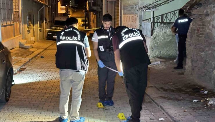 Uşak’ta bıçaklı ve pompalı tüfekli kavga: 1 ağır yaralı