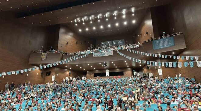 Uşak’ta TÜGVA yaz okulları sona erdi