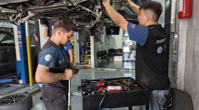Yaşıtları yaz tatiline giderken onlar sanayide çıraklık yapıp meslek öğreniyorlar