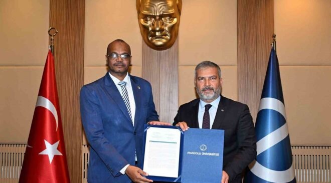 Anadolu Üniversitesi ve Sudan Cumhuriyeti eğitim alanında iş birliğine imza attı