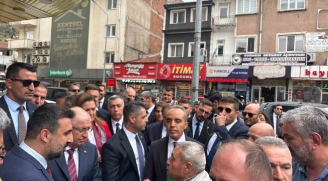 Bakan Güler Afyonkarahisar’da esnaf ile buluştu