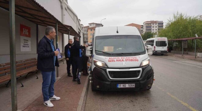 Bilecik Belediyesinden anneler ve öğrenciler için ulaşım kartı desteği