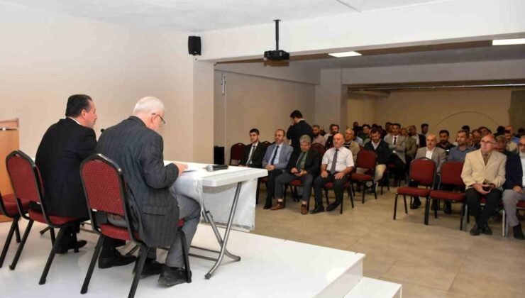 Bilecik Müftülüğü görevinden alınan Dilek, imam hatiplerle vedalaştı