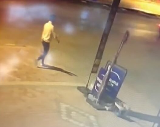 Bilecik’te 2 farklı bölgede araçlara zarar vererek lastikleri kesen şahıs güvenlik kamerasına yansıdı