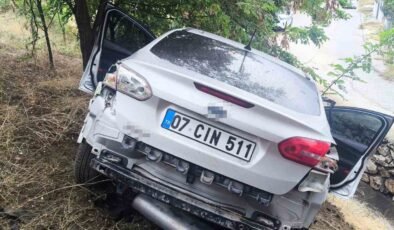 Bilecik’te otomobil şarampole uçtu: 4 kişi yaralandı