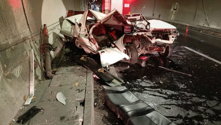 Bilecik’te traktöre çarpan otomobil hurdaya döndü: 1 yaralı