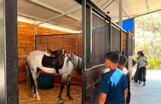 Çocuklara atlı spor sürprizi