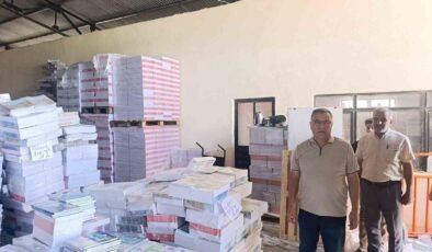 Ders kitaplarının eksiksiz ve düzenli dağıtımı için çalışmalar sürüyor