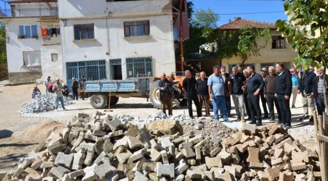 Emet Kaymakamı Başkapan, Eseler köyündeki çalışmaları inceledi