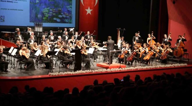 Eskişehir Büyükşehir Belediyesi Senfoni Orkestrası yeni sezonu opera ve operet eserleriyle açtı