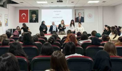 Eskişehir GSB yurtlarına yeni yerleşen öğrencilerle iletişim toplantısı düzenlendi