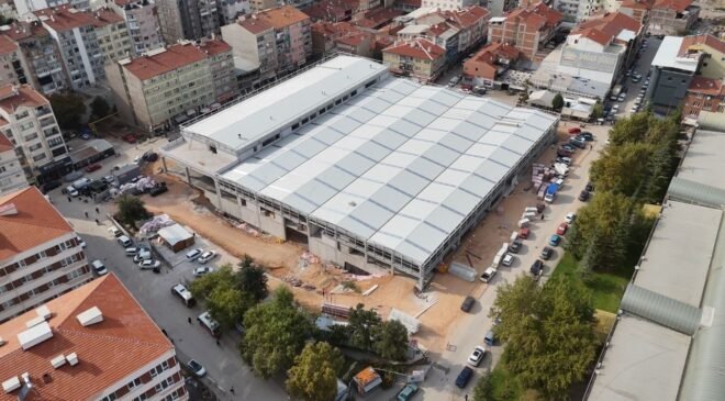 Eskişehir Kurtuluş Kapalı Pazar Yeri’nde fiziki gerçekleşme yüzde 75’e ulaştı