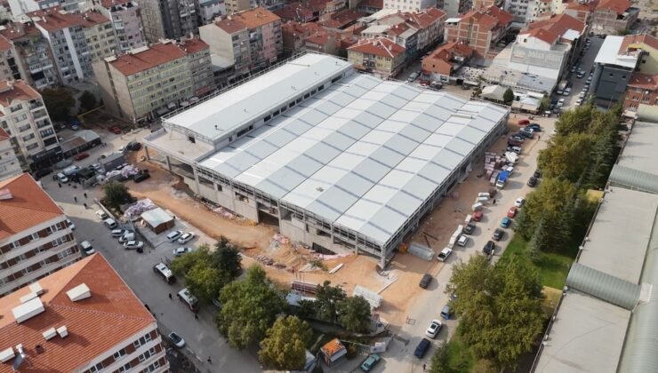 Eskişehir Kurtuluş Kapalı Pazar Yeri’nde fiziki gerçekleşme yüzde 75’e ulaştı