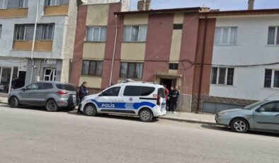 Eskişehir’de 52 yaşındaki adam merdivenin altında ölü bulundu