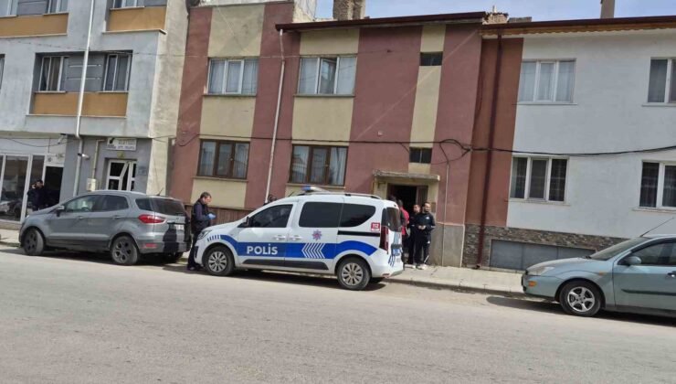 Eskişehir’de 52 yaşındaki adam merdivenin altında ölü bulundu