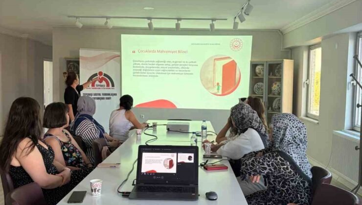 Eskişehir’de ADEM kursiyerlerine aile ve teknoloji eğitimi