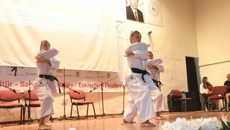 Eskişehir’de Gençlik Yaz Kulübü Kapanış Şenliği düzenlendi