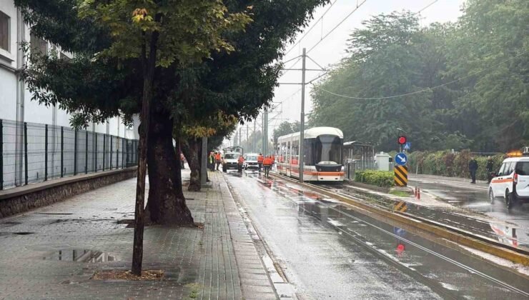 Eskişehir’de katener arızası tramvay ulaşımını aksattı