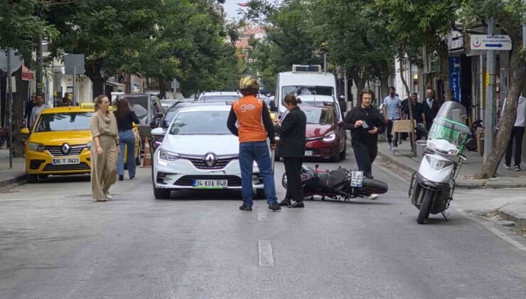 Eskişehir’de otomobille motosiklet çarpıştı