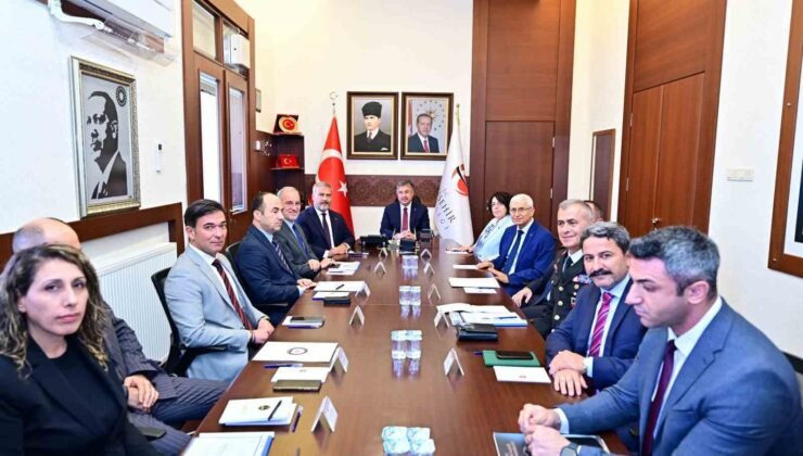 Eskişehir’de üniversitelerde huzur ve güvenliğin sağlanmasına yönelik toplantı yapıldı