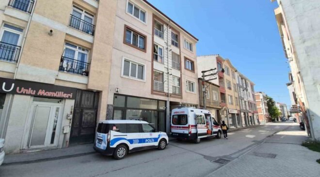 Eskişehir’de yataktan düşen 80 yaşındaki adam hayatını kaybetti