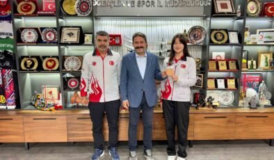 Eskişehir’i temsil eden kick boks sporcusu dünya üçüncüsü oldu
