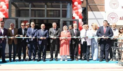 Eskişehir’in yeni sağlık yerleşkesi, Vali Yılmaz’ın katılımıyla açıldı