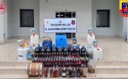 Evinde kaçak içki üretmek için damıtma sistemi kuran şüpheli yakalandı