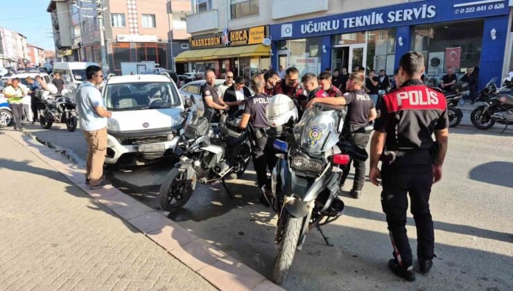 Hafif ticari aracın çarptığı motosikletli polis yaralandı