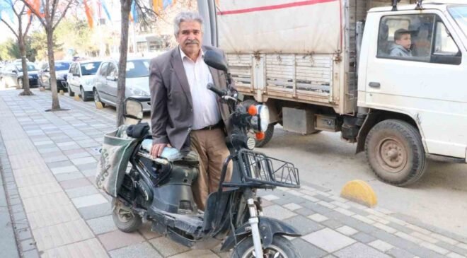 Hayatı boyunca girdiği hiçbir seçimi kazanamayan adam hayatını kaybetti