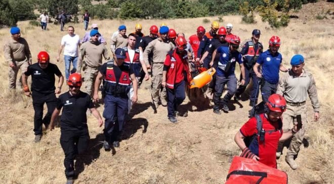 Kayıp vatandaş için 177 kişilik ekip sabaha kadar çaba gösterdi