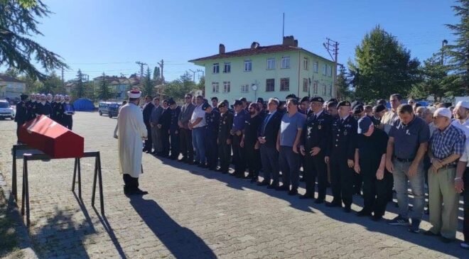 Kıbrıs Gazisi Zeki Küçük son yolculuğuna uğurlandı