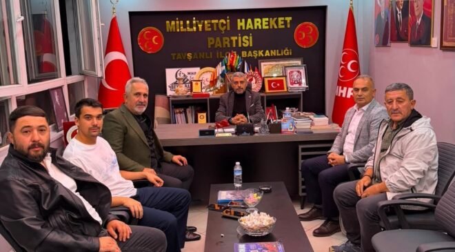 Kıbrıs’taki kazada yaralanan Akkaya ailesinden MHP’ye teşekkür ziyareti