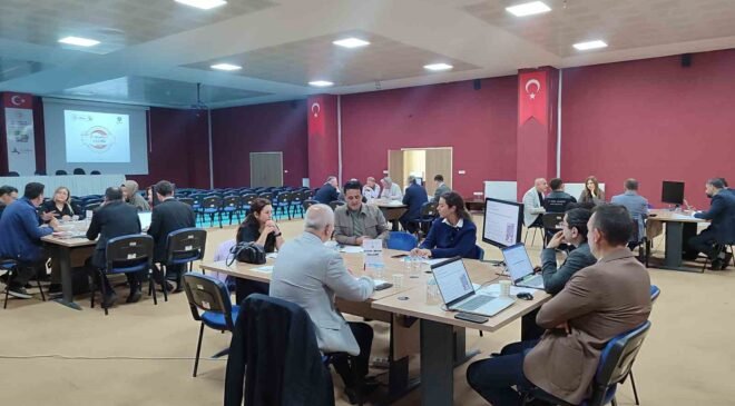 Kütahya çinisi için ortak yol haritası hazırlanıyor