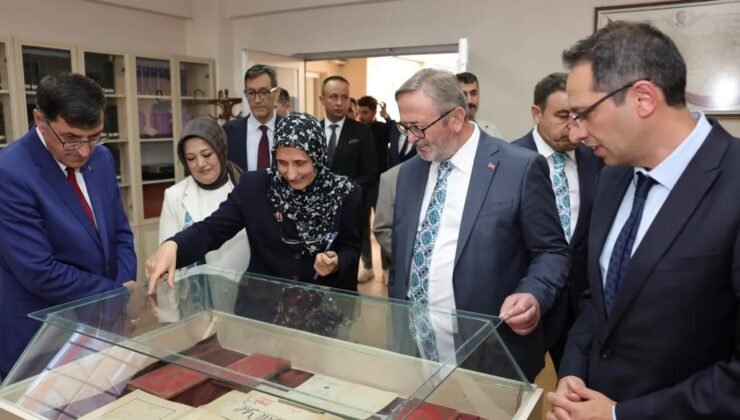 Kütahya’da kütüphanelerin kültürel mirasın yaşatılmasındaki rolü ele alındı