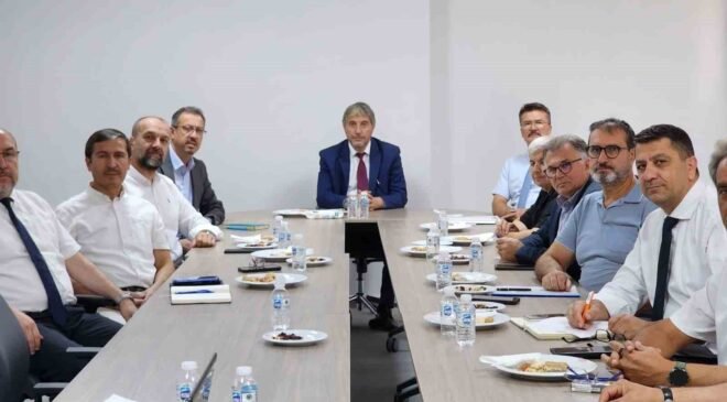Kütahya’da meslek liseleri için yeni dönem: Sektörle iş birliği güçlendirilecek