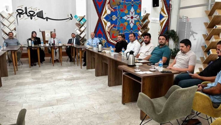 Manevi danışmanlık hizmetleri masaya yatırıldı